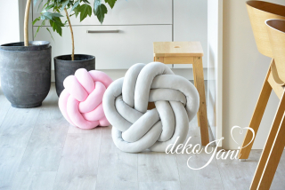 Designový polštář Knot