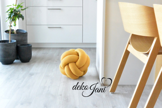 Designový polštář Ball